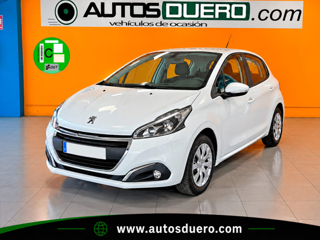 PEUGEOT 208